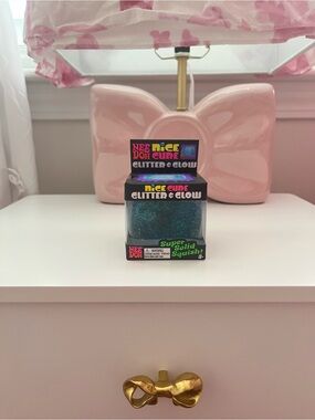 Nice Cube Glitter & Glow Super Solid Squish - Teal